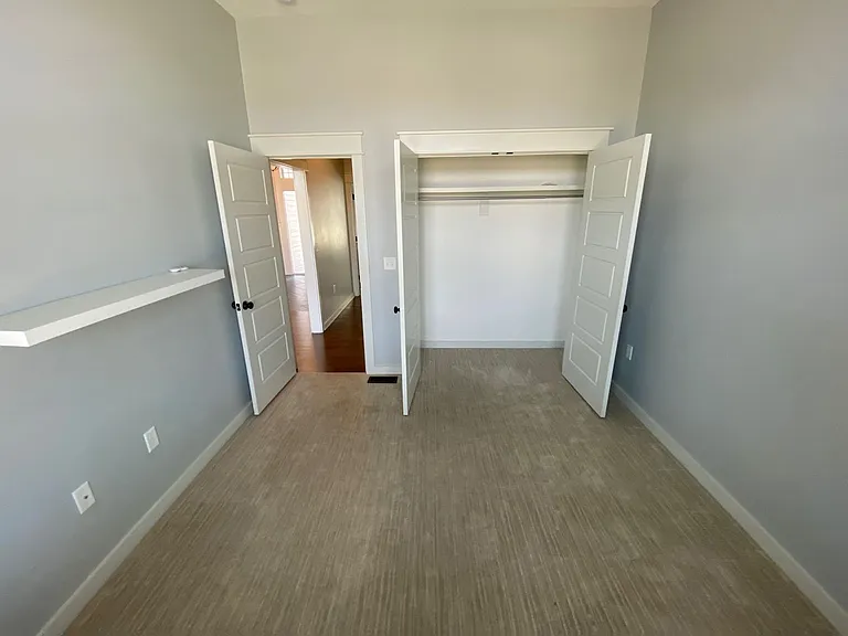 418 Freemont — Photo 9