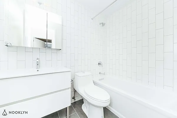 Rented by Nooklyn NYC LLC | media 18