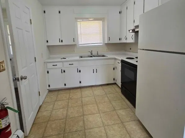 20 Payne Rd, Lebanon, NH 03766