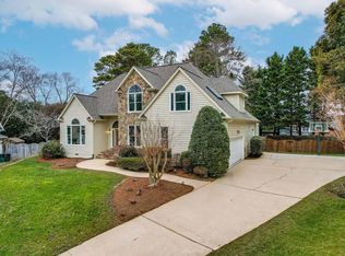 103 Paddy Rock Ct, Cary, NC 27518