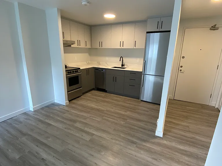 257 Lisgar St — Photo 32