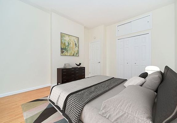 5th image of 306 E 91st St APT 3E