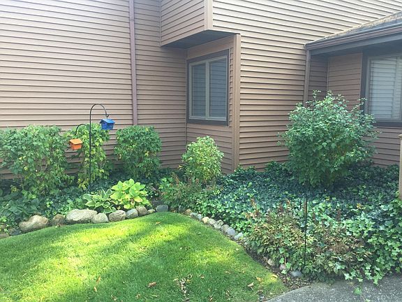 3rd image of 314 Maple Creek Ct