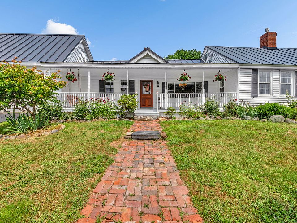 1st image of 202 Barker Road