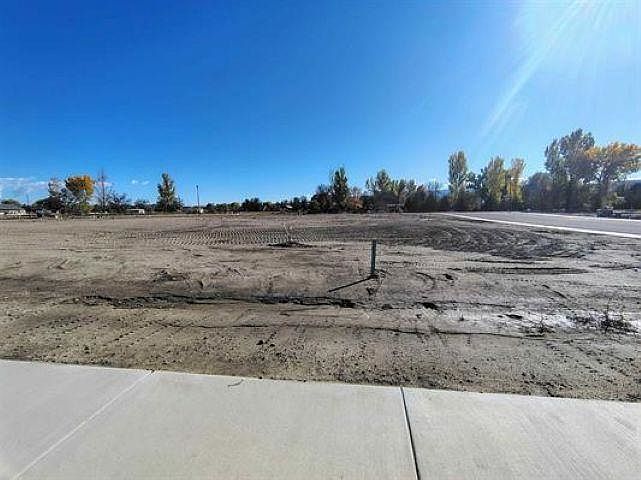 1st image of 2501 Glory Ln