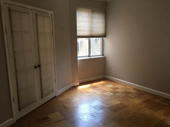 Den/Second Bedroom