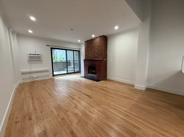 125 E 82nd St APT 2, New York, NY 10028