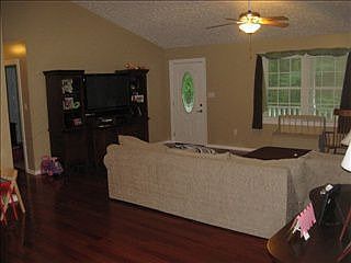 4th image of 4022 Keswick Dr