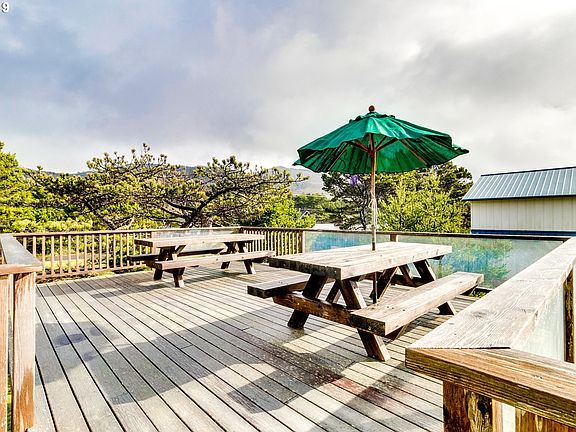 4th image of 26255 Beach Dr