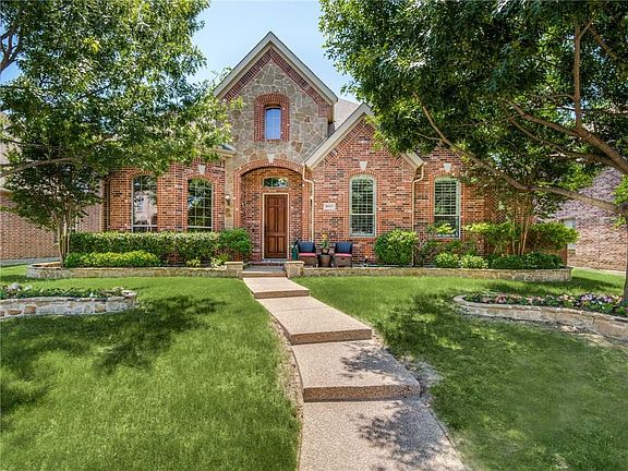 2nd image of 1017 Hot Springs Dr