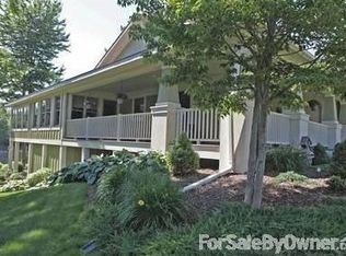 18114 Wildwood Springs Pkwy, Spring Lake, MI 49456