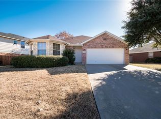 12301 Rolling Ridge Dr, Burleson, TX 76028