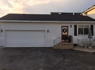 10588 Harrison Rd, Rockton, IL 61072