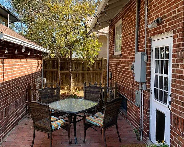 403 E Louisiana Ave — Photo 19