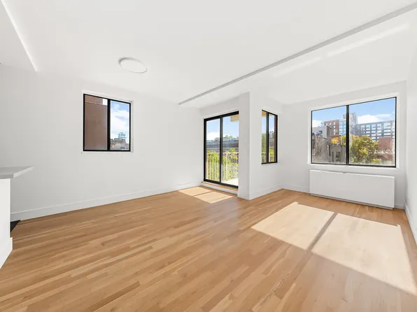 259 Elizabeth Street image 1 of 7