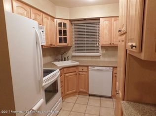 1007 Wellington Pl #10, Matawan, NJ 07747