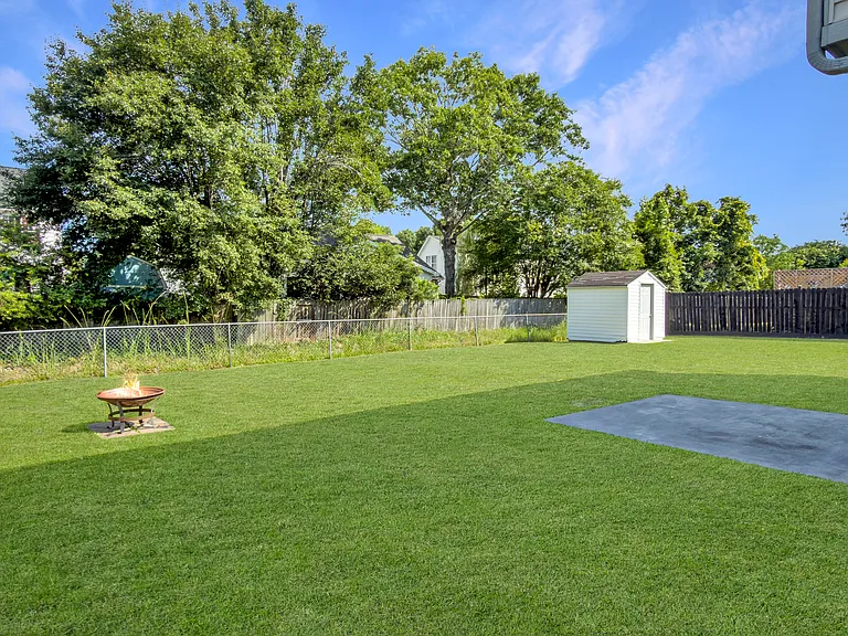 108 Heron Ln — Photo 37