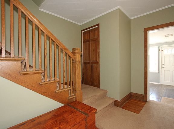 3rd image of 741 Wesley Ave