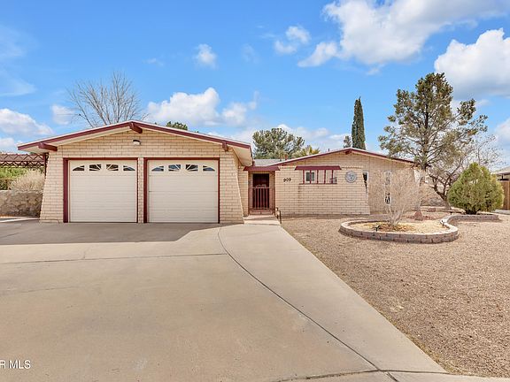 2nd image of 909 De Leon Dr