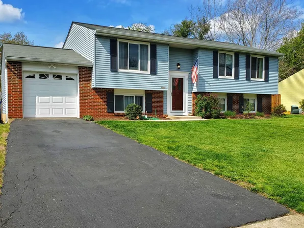 7002 Vantage Dr, Alexandria, VA 22306