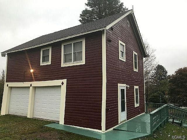 1st image of 120 Carrier St