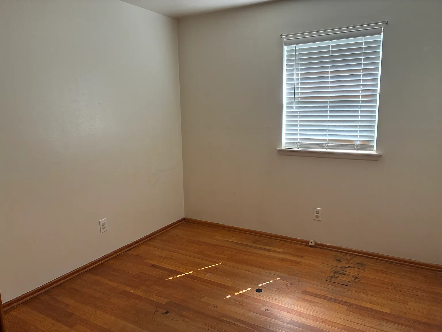 3 bed, 1152 sqft, $1,200 — Photo 2