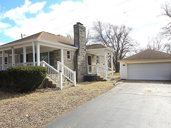 3rd image of 1739 Forest Dr