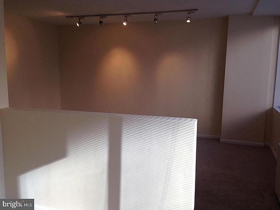 3rd image of 522 21st St NW APT 307