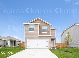 5606 Sapphire Lagoon Rd, Cove, TX 77523