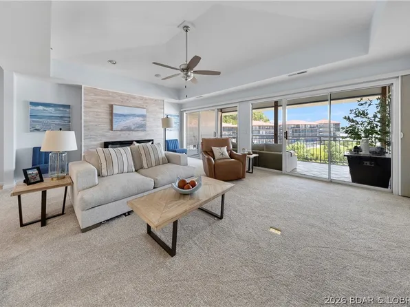 372 W Palisades Dr #4A, Lake Ozark, MO 65049