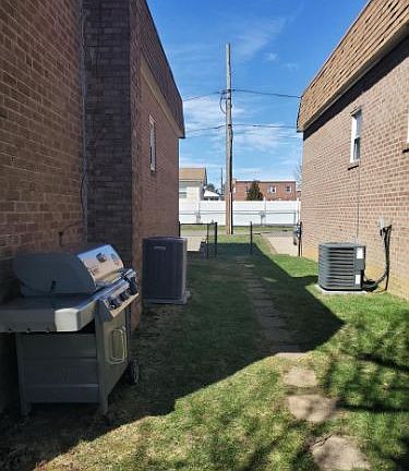 4th image of 4507 Ashburner St