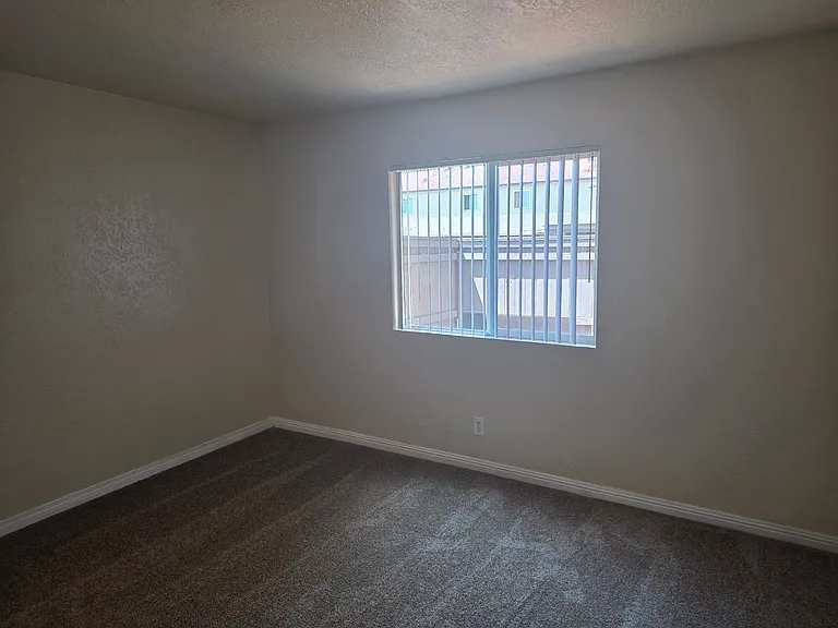 240 W Lincoln Ave #17 — Photo 3