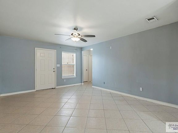 3rd image of 3620 Oviedo