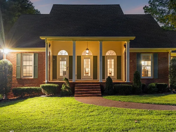 1205 Sunnyside Dr, Columbia, TN 38401