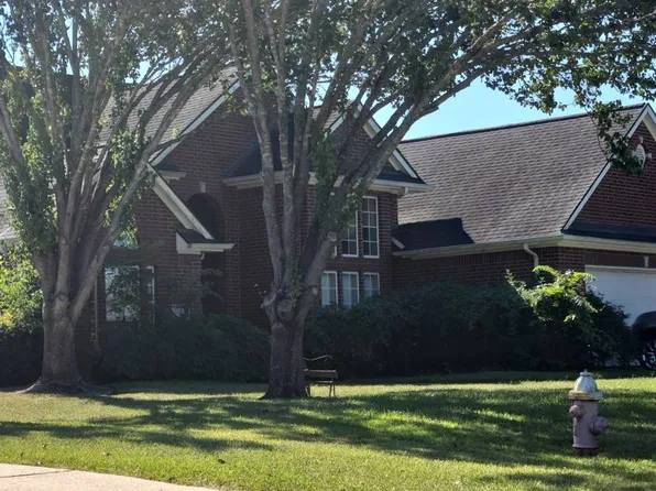 3515 Van Ness Dr, Alvin, TX 77511