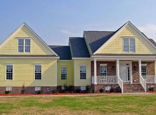 6355 Waters Edge Dr, Rocky Mount, NC 27803
