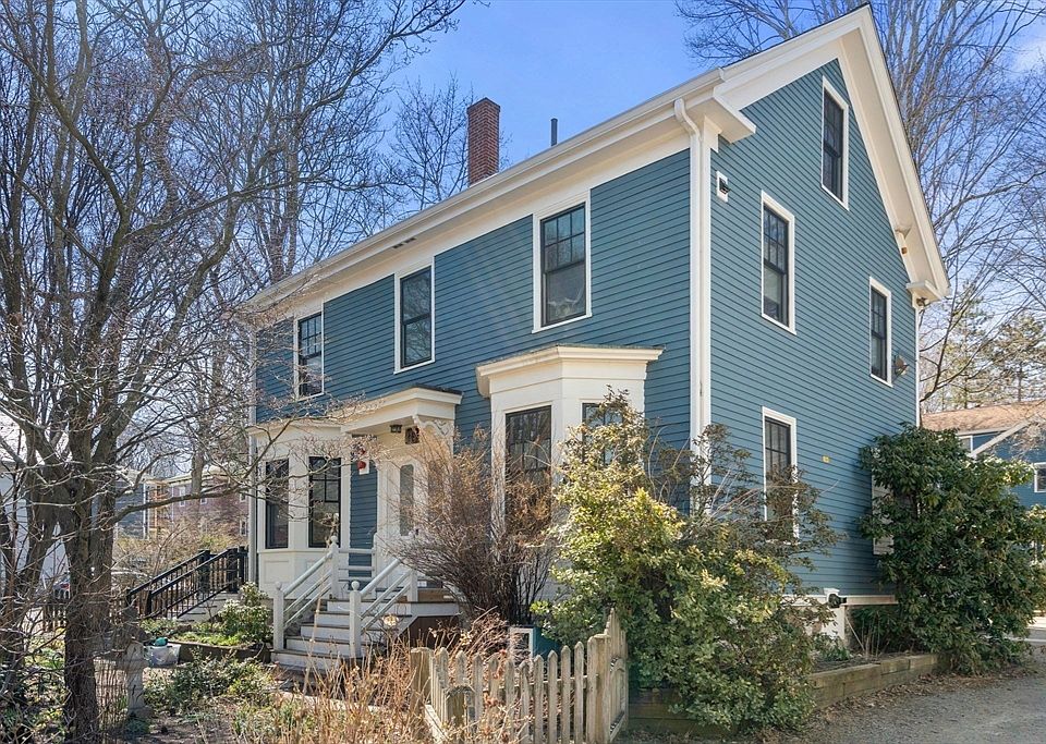 1st image of 225 Lamartine St #B