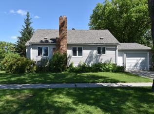 402 Arnold Ave N, Thief River Falls, MN 56701