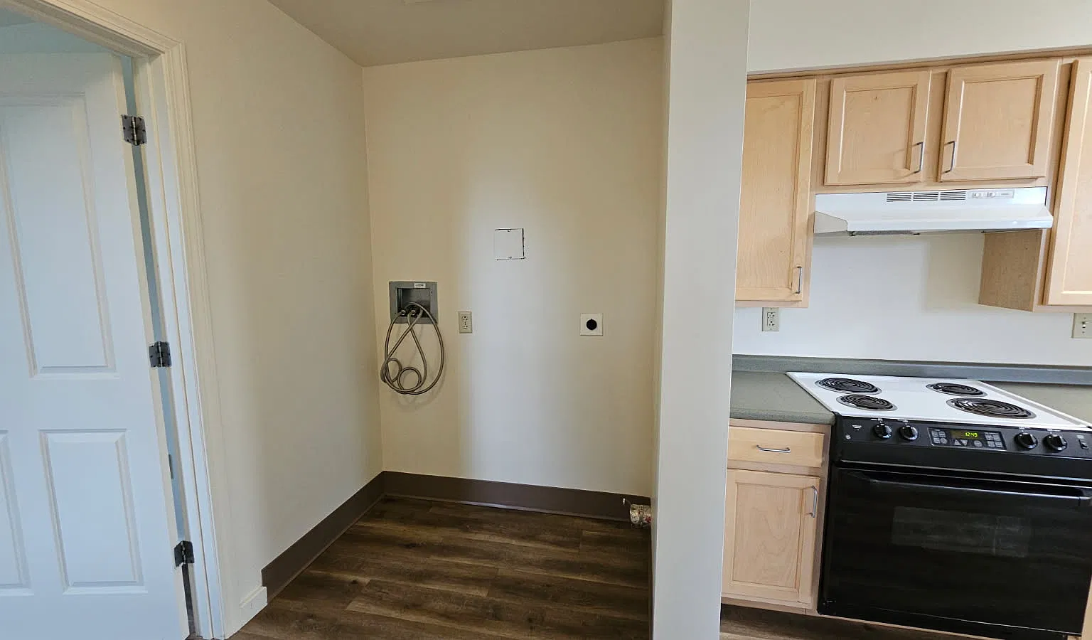 3 Isle Ln — Photo 1