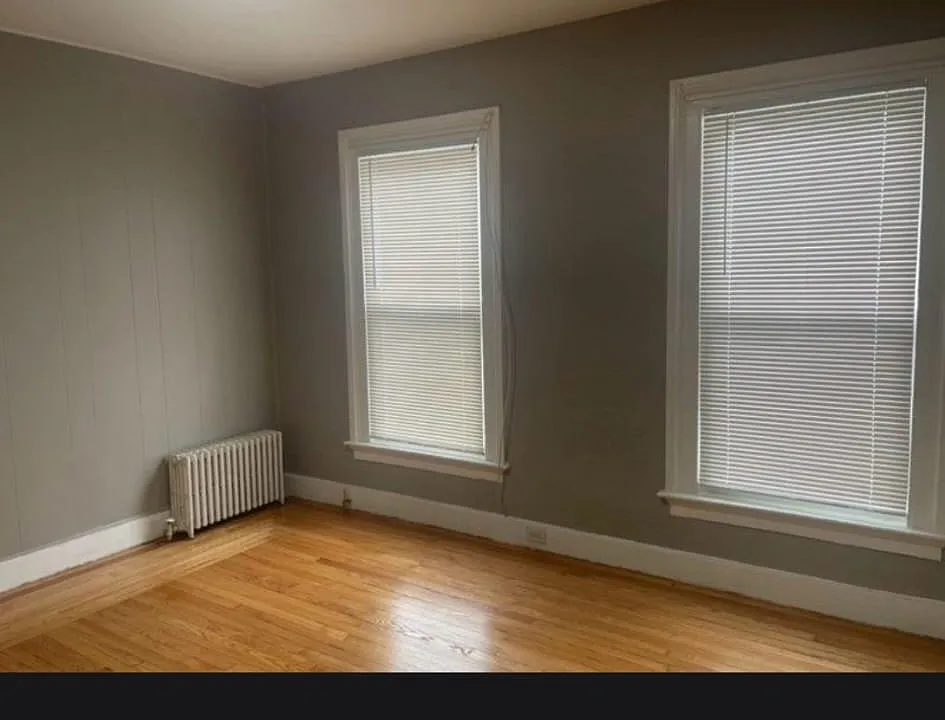 54 Gilbert Ave #2