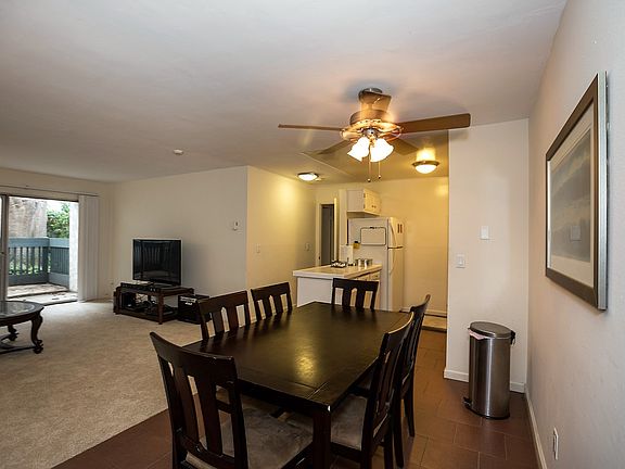 4th image of 605 S Prospect Ave Unit 106