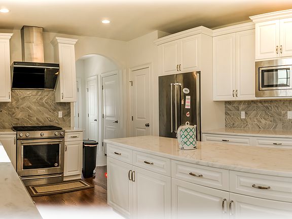 5th image of 7 Sunnyfield Ct