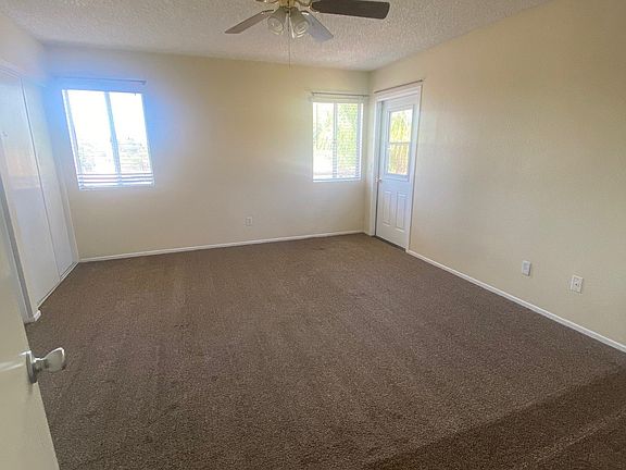 4th image of 25893 Joanne Dr