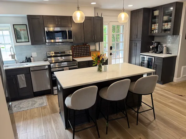 2961 Columbus St APT A2, Arlington, VA 22206