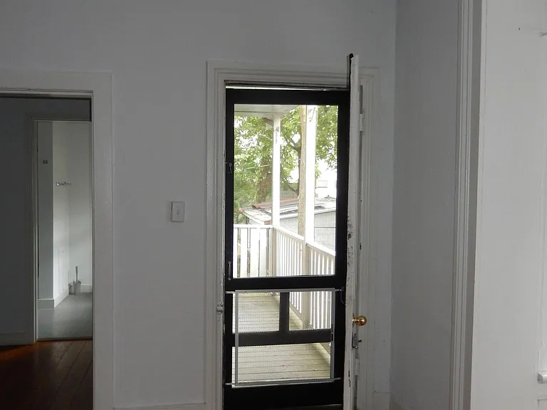 106 S Pine St — Photo 15