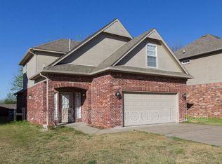 11212 S Cedar St W, Jenks, OK 74037