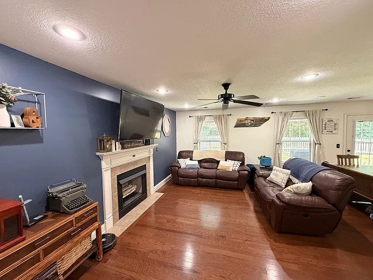1068 Aberlea Valley Cir — Photo 12