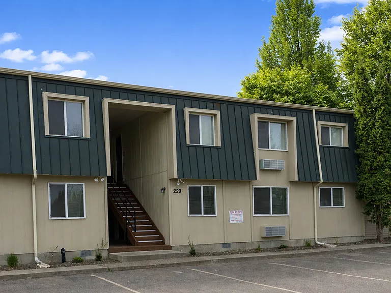 229 Canyon Dr #11 — Photo 11