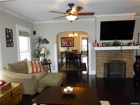 4th image of 278 Woodside Ave