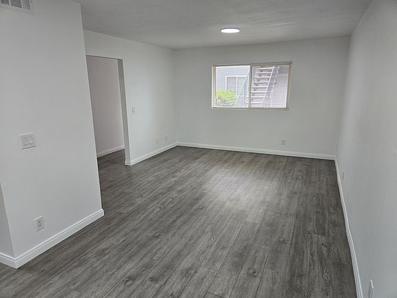5th image of 4431 Tremont St APT 5